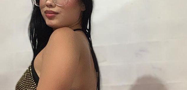 Model - Cata Stones latina