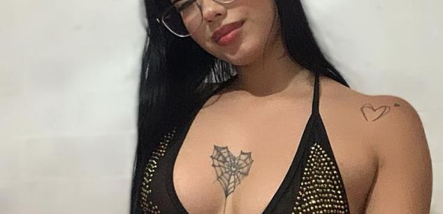 Model - Cata Stones latina