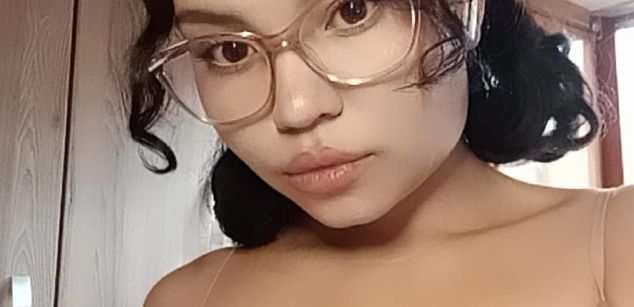 Model - BabyNathalie Adolescente