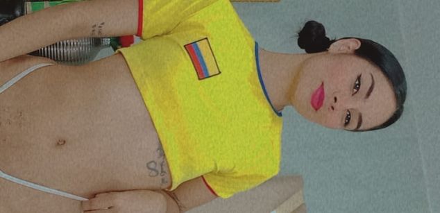 Model - NicoleEsposito latina