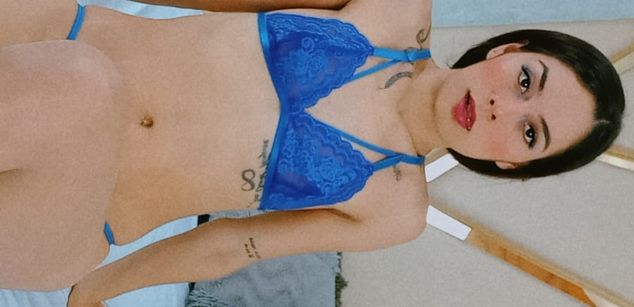 Model - NicoleEsposito latina