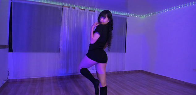 Model - Alynn_Bri sensual