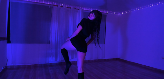 Model - Alynn_Bri sensual