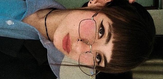 Model - Alynn_Bri sensual