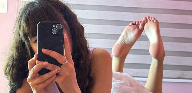 Model - Alynn_Bri sensual