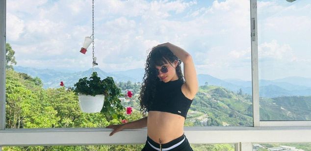 Model - Alynn_Bri sensual