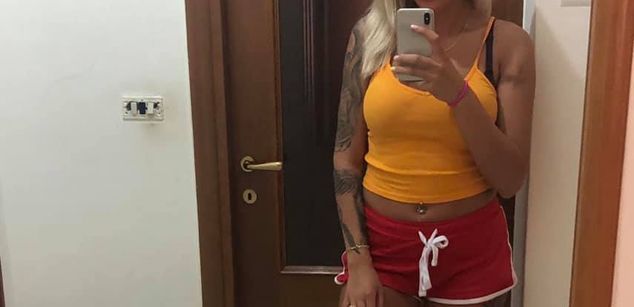 Model - FoxySerena bigboobs