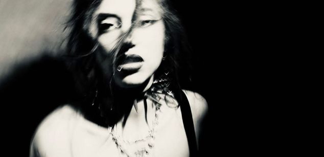 Model - Katzze colombiana