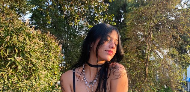 Model - Katzze colombiana