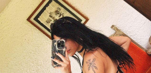 Model - Katzze colombiana