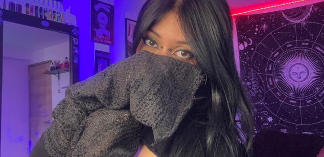 Model - Katzze colombiana