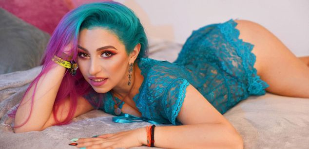 Model - ARUNY findom