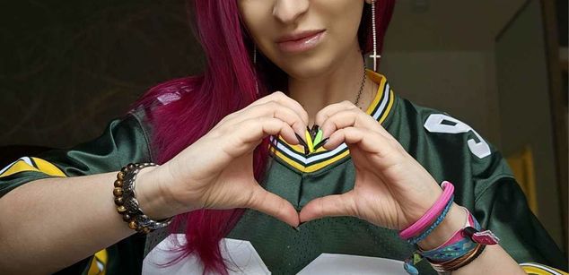 Model - ARUNY findom