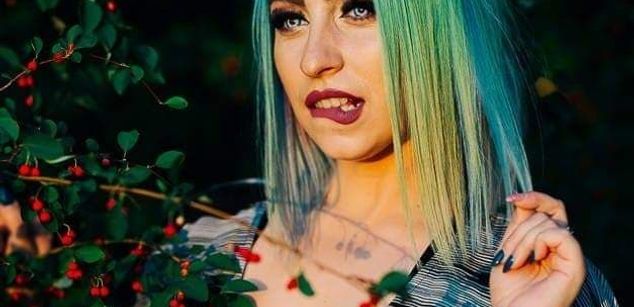 Model - ARUNY findom