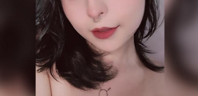 Model - Elizabeth Taylor cum