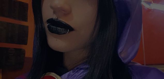 Model - Katzze colombiana