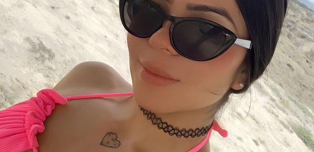 Model - Sophia Karson squirt