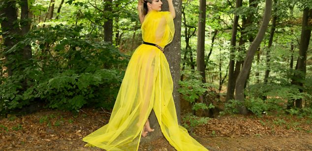 Model - AngieLipsX bigass