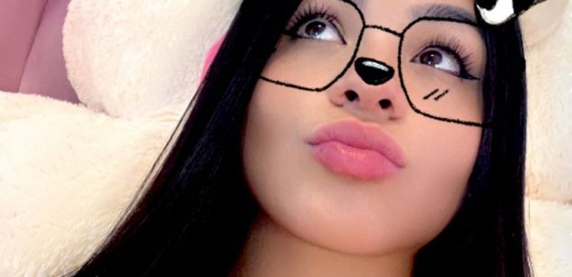 Model - Sophia Karson squirt