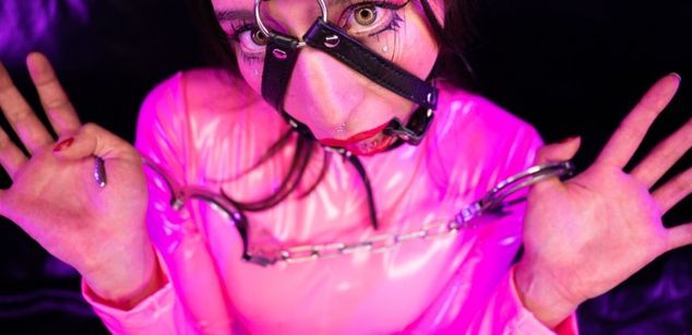 Model - Camila Marti Gagggig