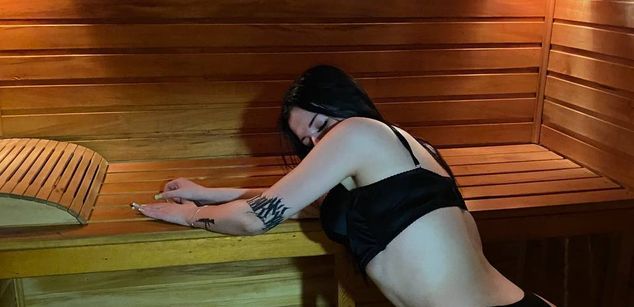 Model - BrightLika thin