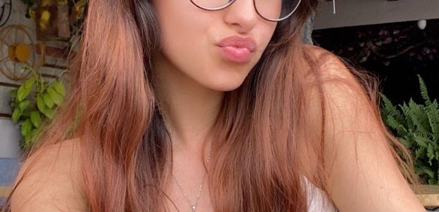 Model - Mia Jacson feet