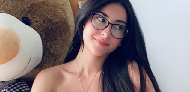 Model - Mia Jacson feet