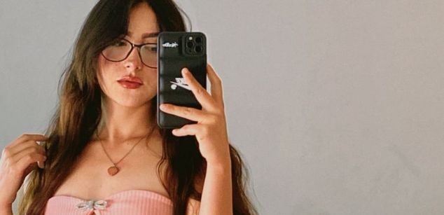 Model - Mia Jacson feet