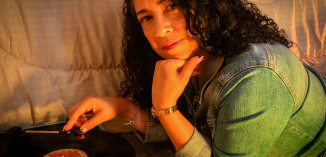 Model - AdeleSmithh heels