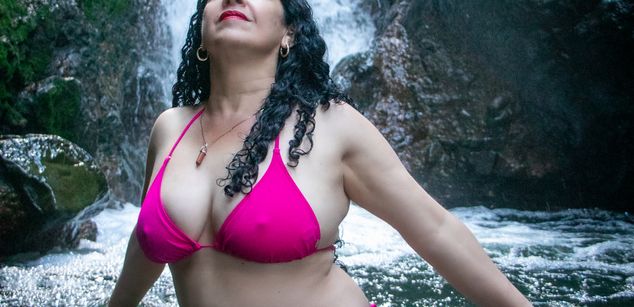 Model - AdeleSmithh heels