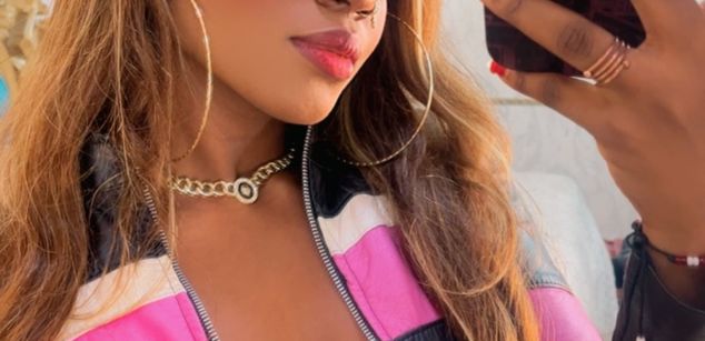 Model - SalomeRestrepo bdsm