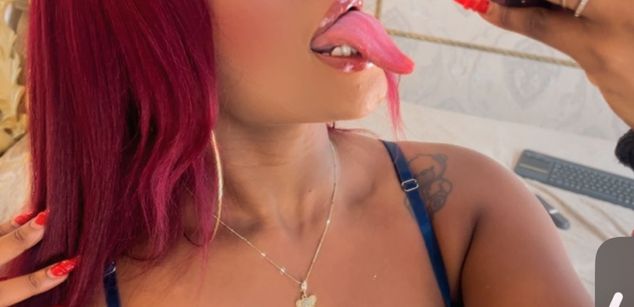 Model - SalomeRestrepo bdsm