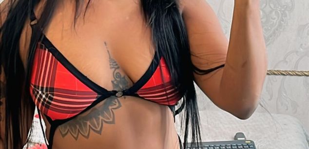 Model - SalomeRestrepo bdsm