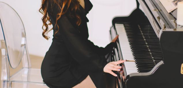 Model - CherylFoksy tits