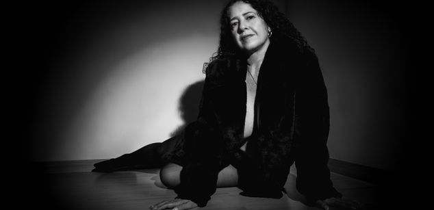 Model - AdeleSmithh heels