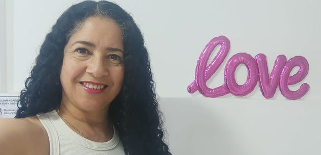 Model - AdeleSmithh heels