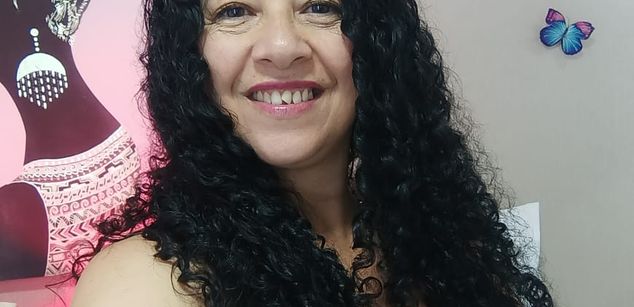 Model - AdeleSmithh heels