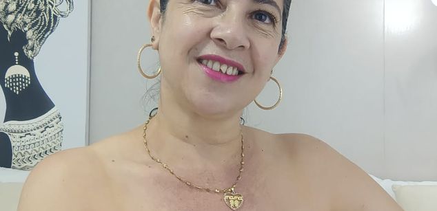 Model - AdeleSmithh heels