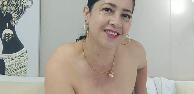 Model - AdeleSmithh heels