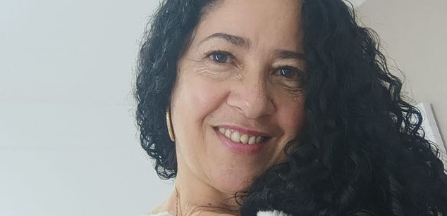 Model - AdeleSmithh heels