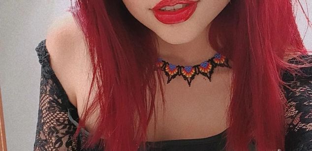 Model - VioletBrook latina