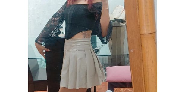 Model - VioletBrook latina