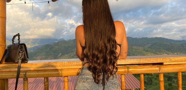 Model - Athziry G petite