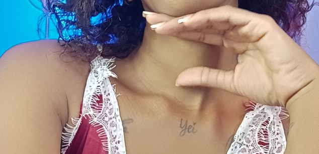 Model - I am Sel glasses