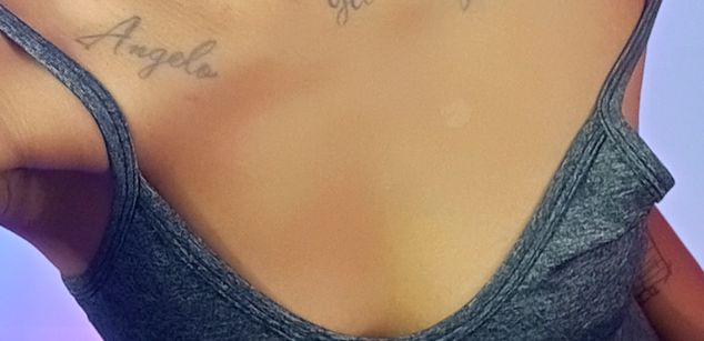 Model - I am Sel glasses