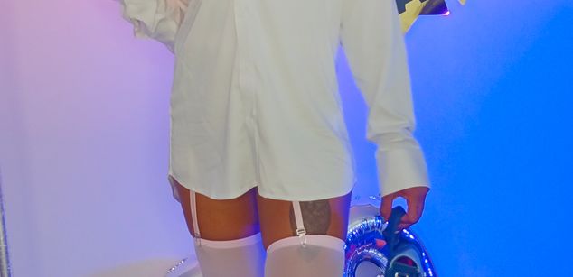 Model - I am Sel glasses