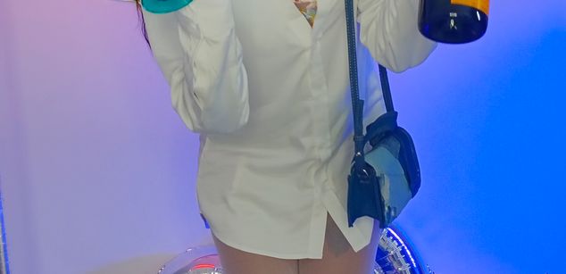 Model - I am Sel glasses