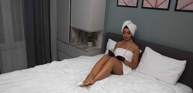 Model - FinDomCardi bigass