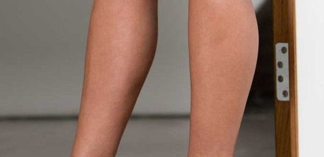 Model - Goddess stockings