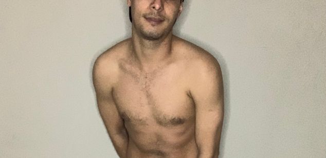 Model - Hugo cardi feet